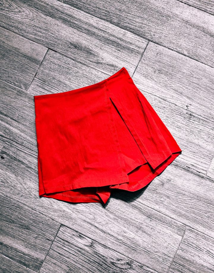SHORT POLLERA BENGALINA TAJO – ROJO