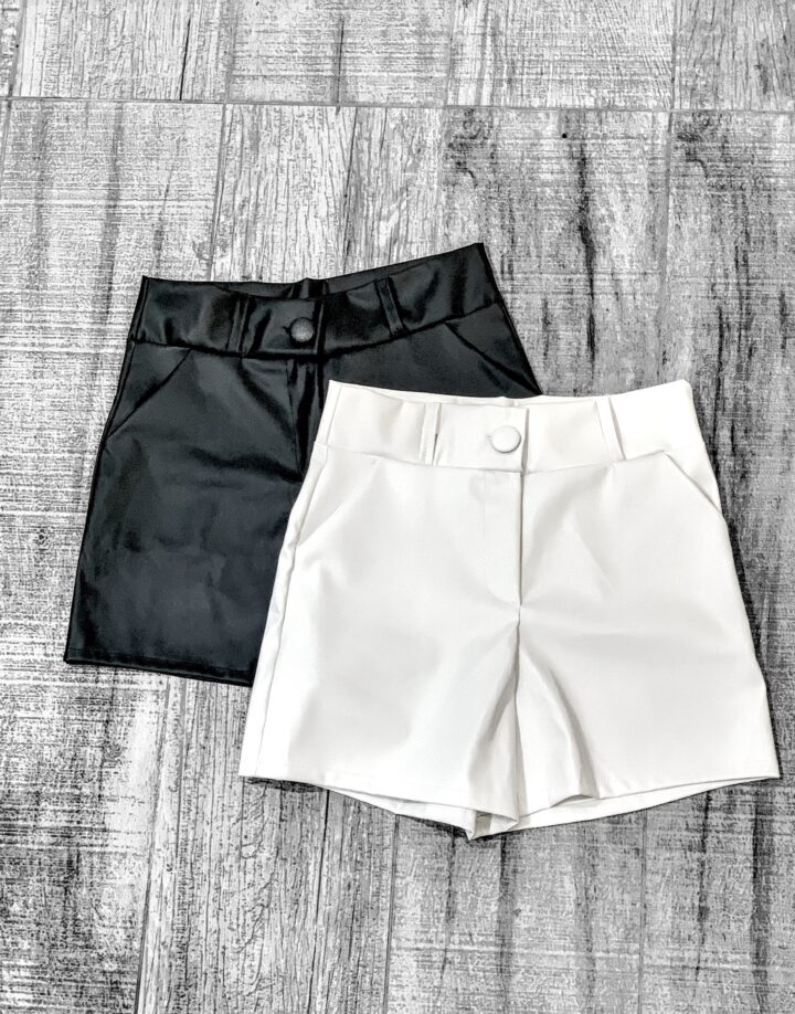 SHORT ENGOMADO - BLANCO Y NEGRO