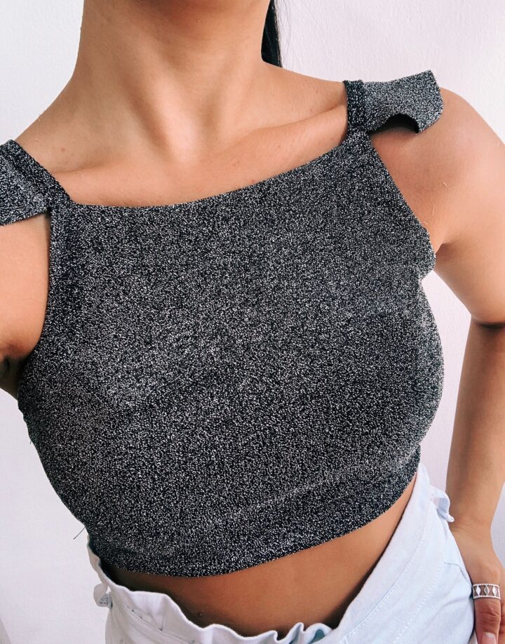 TOP ALEGRA - VOLADO EN BRETELES Y SE ATA EN ESPALDA