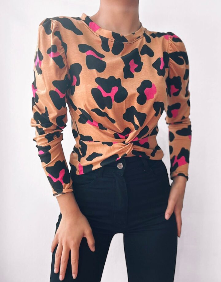 REMERA MANGA LARGA NUDO - BEIGE/NEGRO/FUCSIA