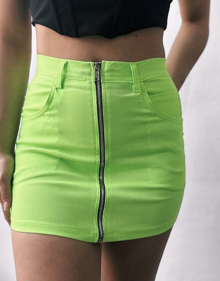 MINI POLLERA CON CIERRE - VERDE NEON