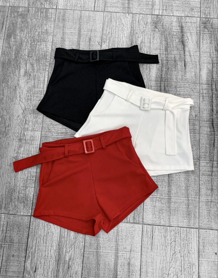 SHORT CREPE CON CINTO