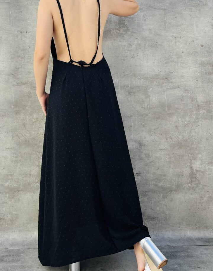 VESTIDO LARGO HALTER PLUMETIE • NEGRO
