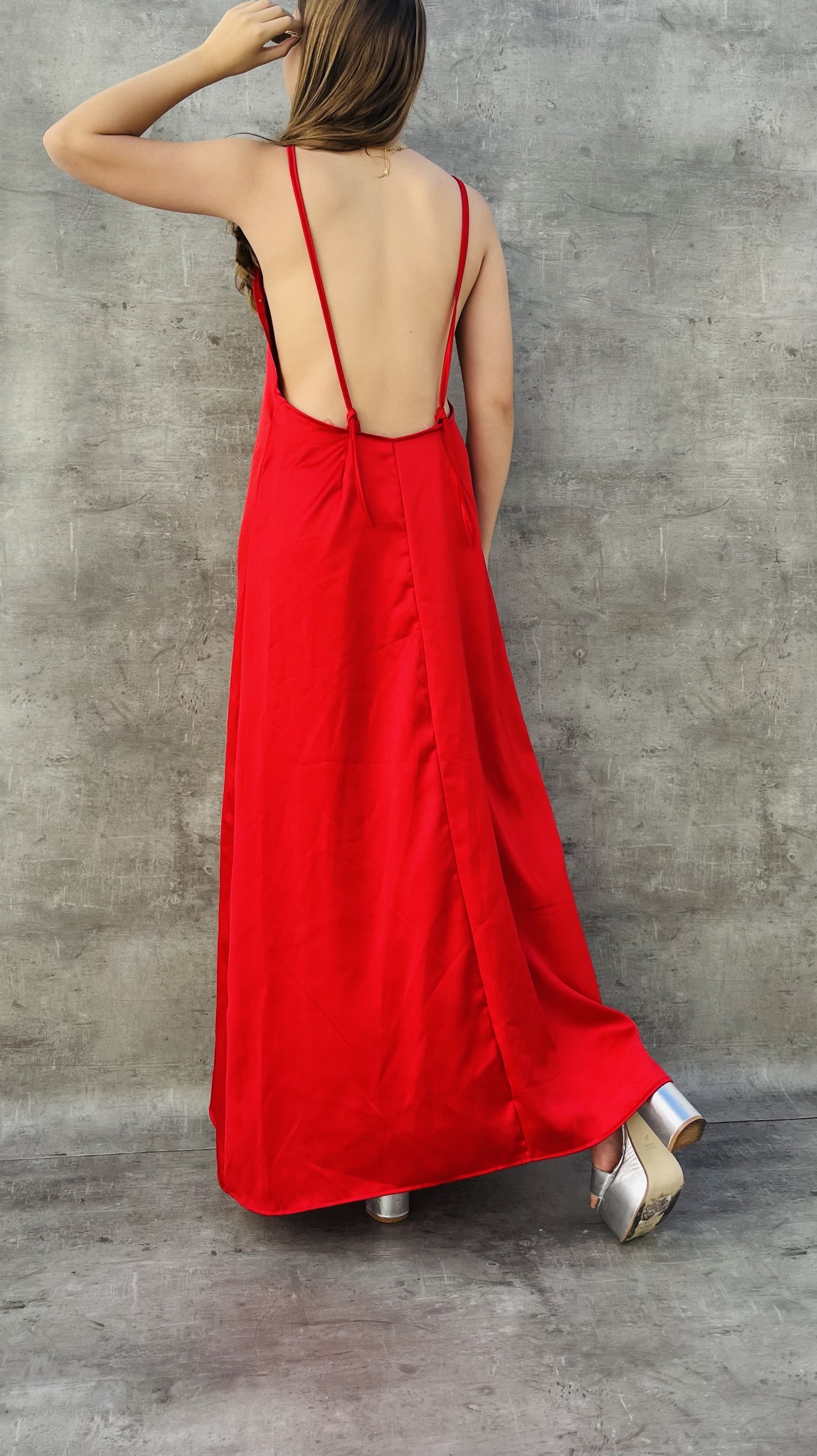 VESTIDO LARGO HALTER • ROJO
