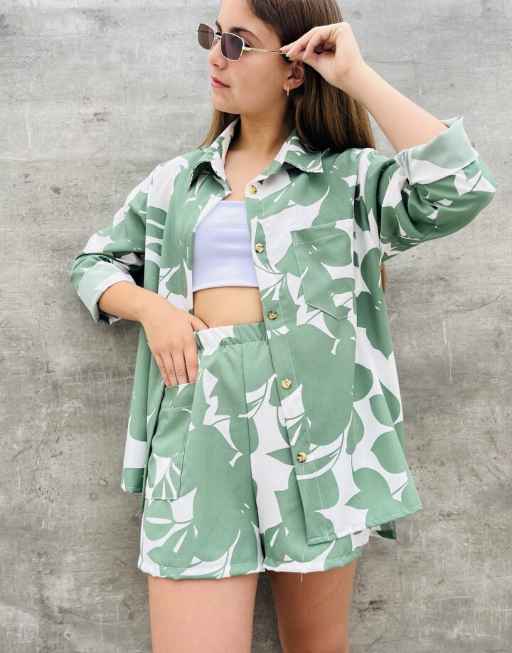 CAMISA FLORES GRANDES VERDE