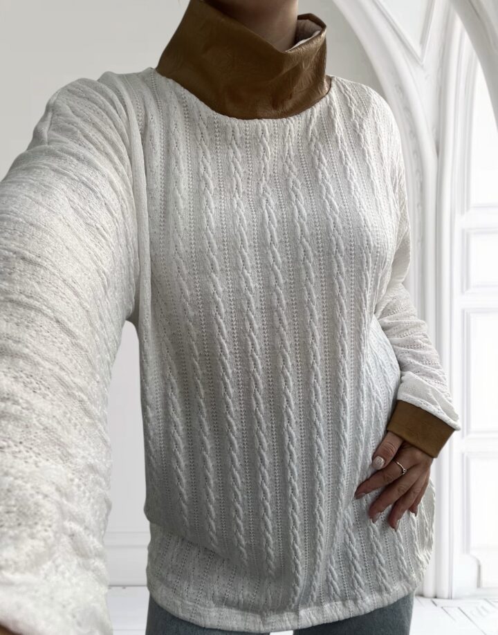 POLERA TRENZADA CON CUERO - BLANCA