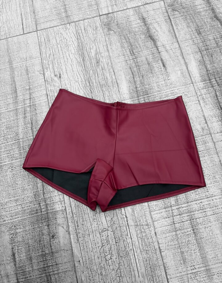 SHORT ENGOMADO TIRO BAJO • UVA