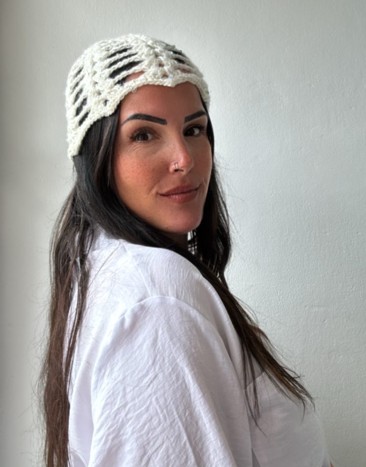 MESH HAT LENTEJUELAS CRUDO