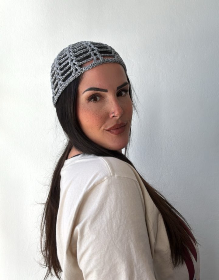 MESH HAT GRIS OSCURO BRILLOSO