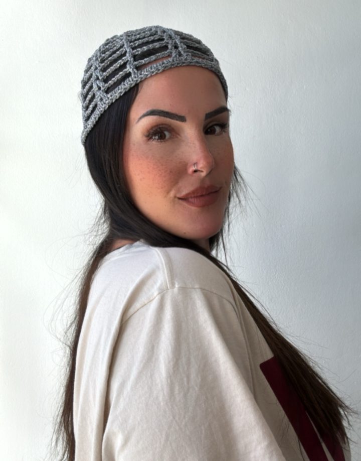 MESH HAT GRIS OSCURO BRILLOSO