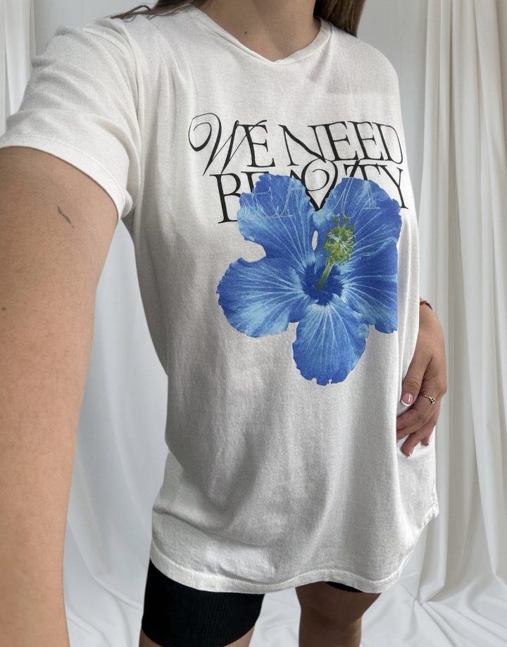 REMERON BLANCO CON HIBISCO AZUL