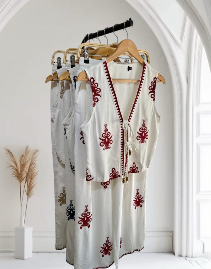 CONJUNTO BORDADO